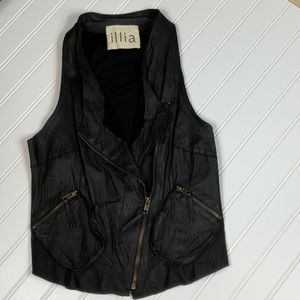 Illia  Black Leather with zipper Vest. Size 2